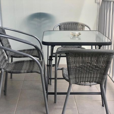 PALMERAS - Apartamento en el centro de Roses - cerca de la playa - terraza - wifi Exterior foto